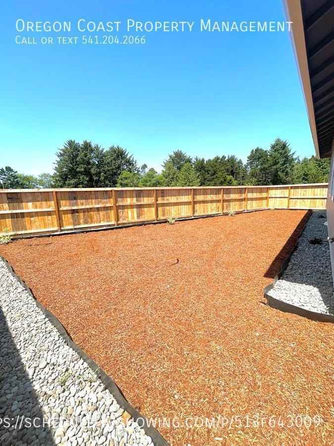3400 N Highway 101 - Photo 3 of 23