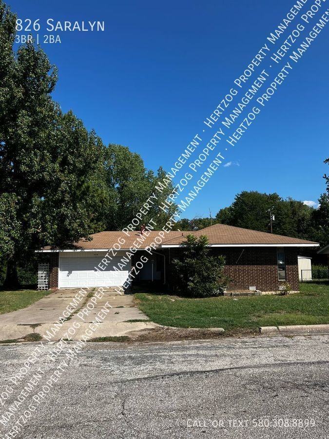 826 Saralyn Drive - Photo 2 of 22