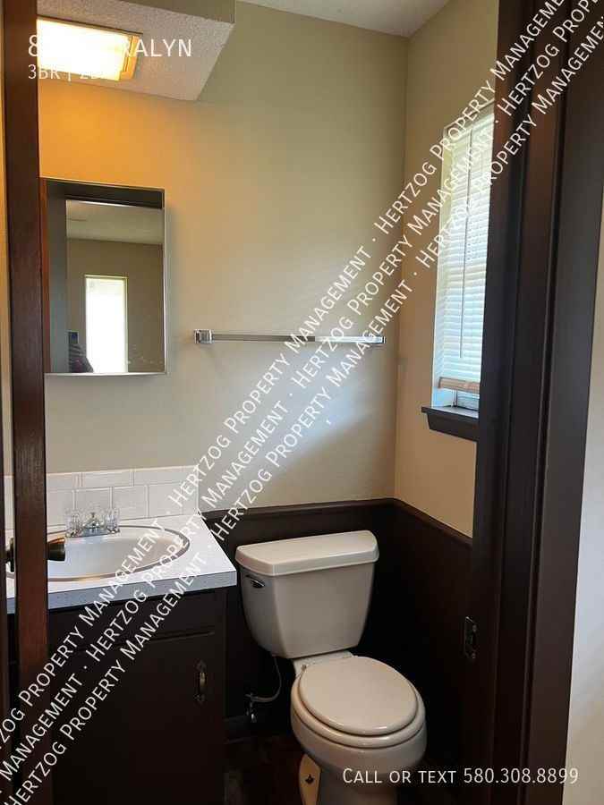 826 Saralyn Drive - Photo 6 of 22