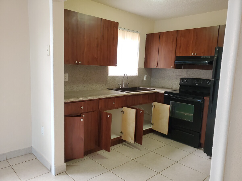 W 43rd Pl #4 - Photo 3 of 50