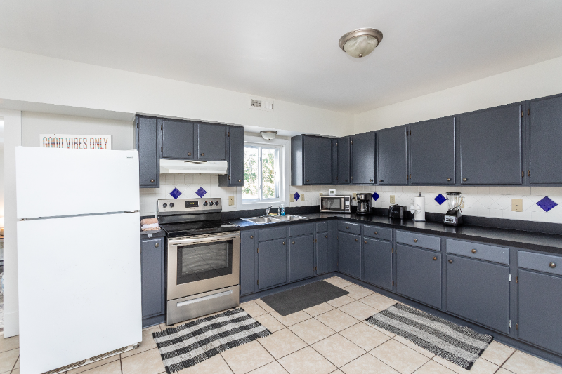 600 E Main St #1 - Photo 3 of 10