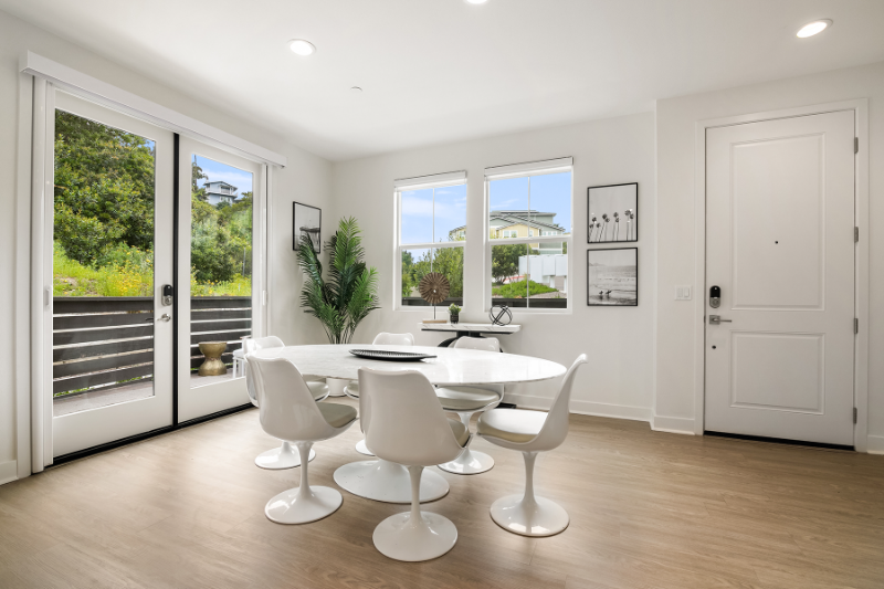 1101 Oceanside Boulevard - Photo 3 of 29