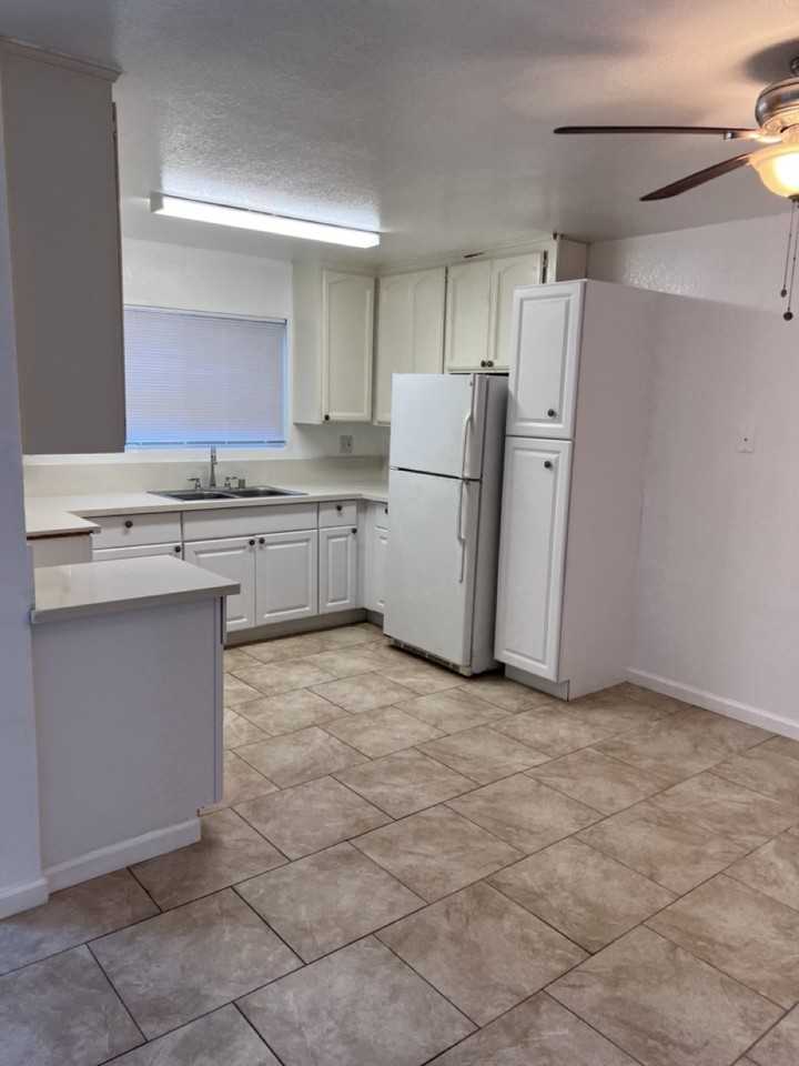 12388 Lakeshore Dr #12388 - Photo 3 of 28