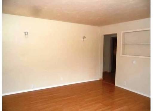 625 1st St N - Photo 3 of 17