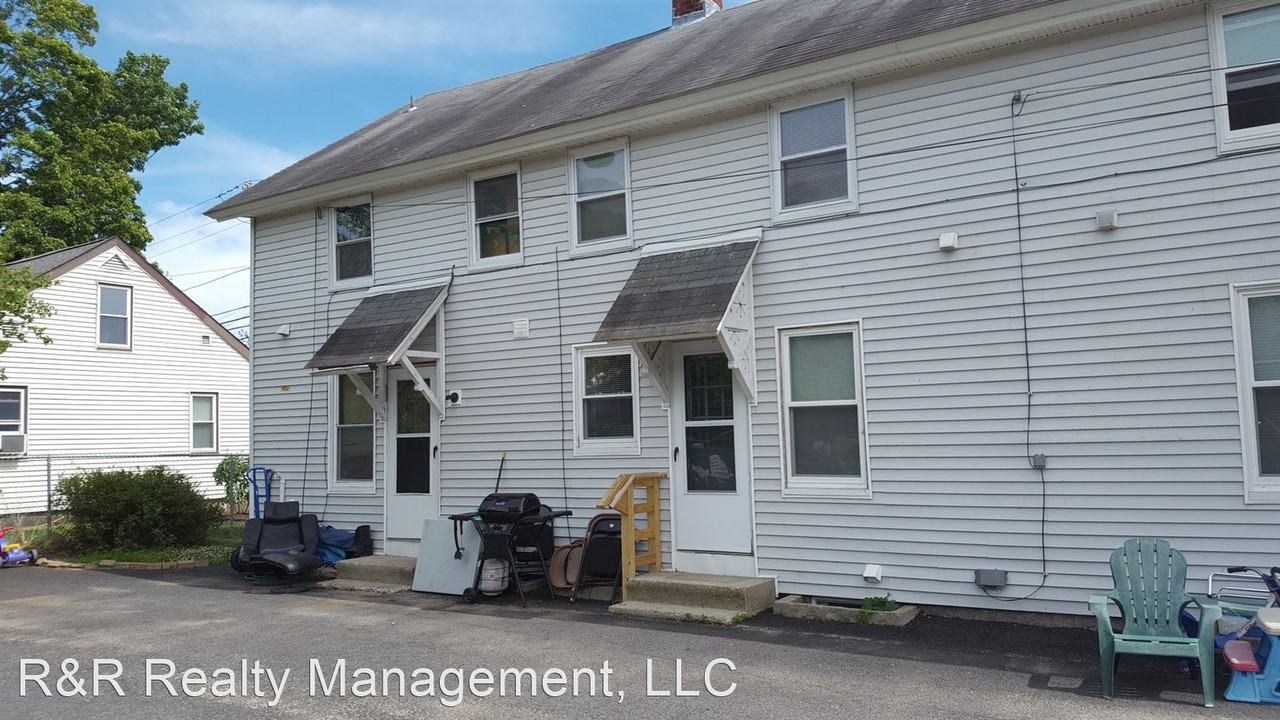 458-464 Main Street - Photo 2 of 21