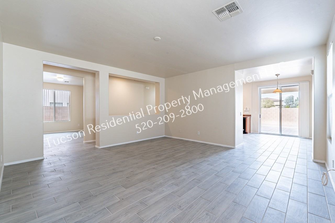 4923 E Chickweed Dr #110 - Photo 4 of 30