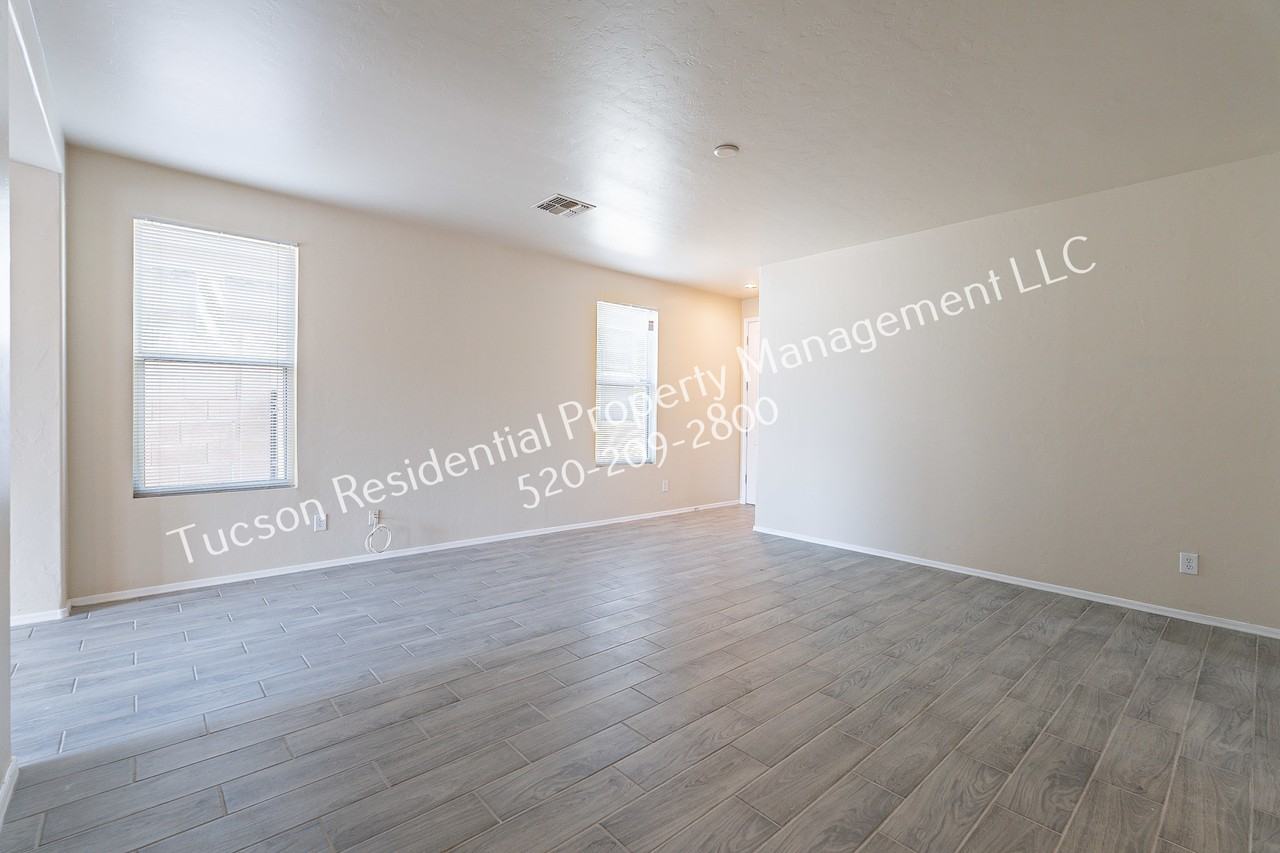 4923 E Chickweed Dr #110 - Photo 5 of 30