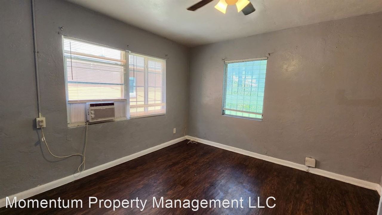 1750 12th Ave S - Photo 3 of 5