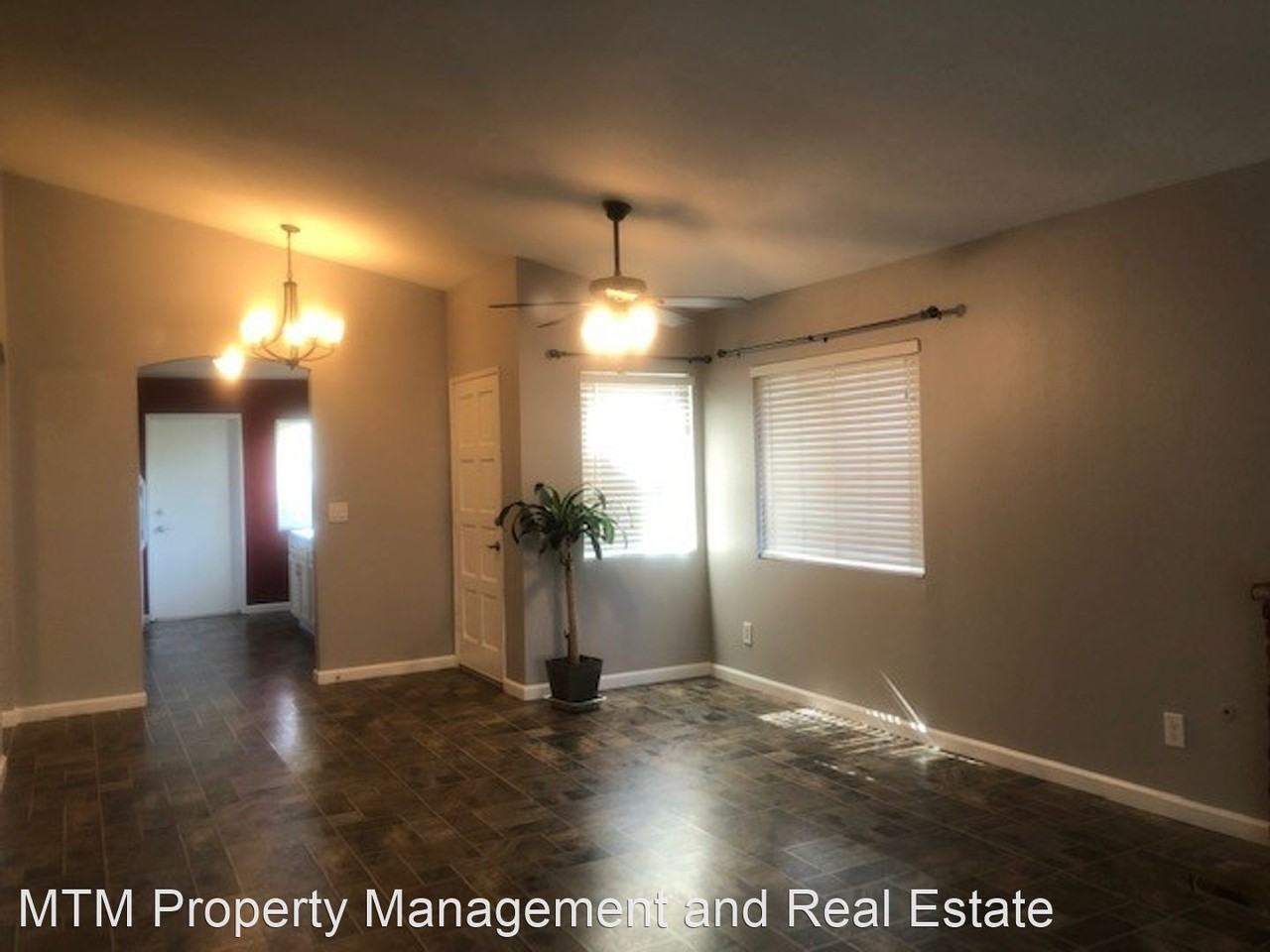 2271 Charise St - Photo 3 of 15