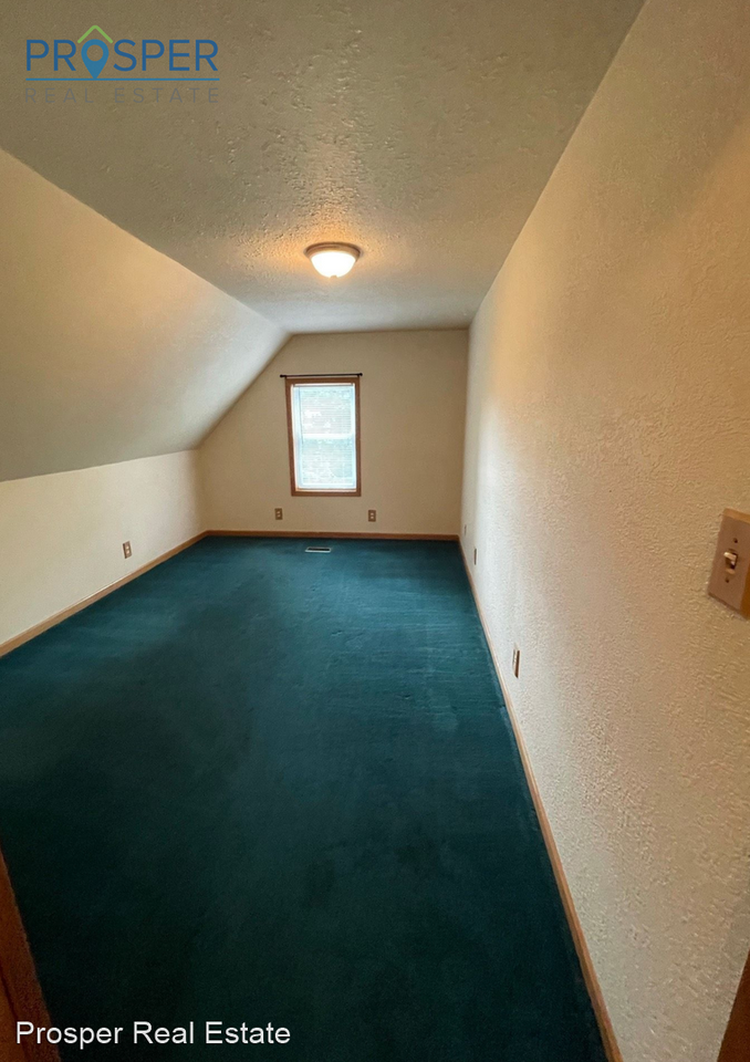 491 Bartlett Ave - Photo 3 of 21