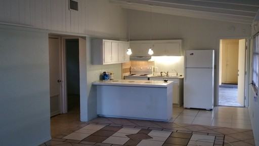 2235 Bay St - Photo 2 of 6