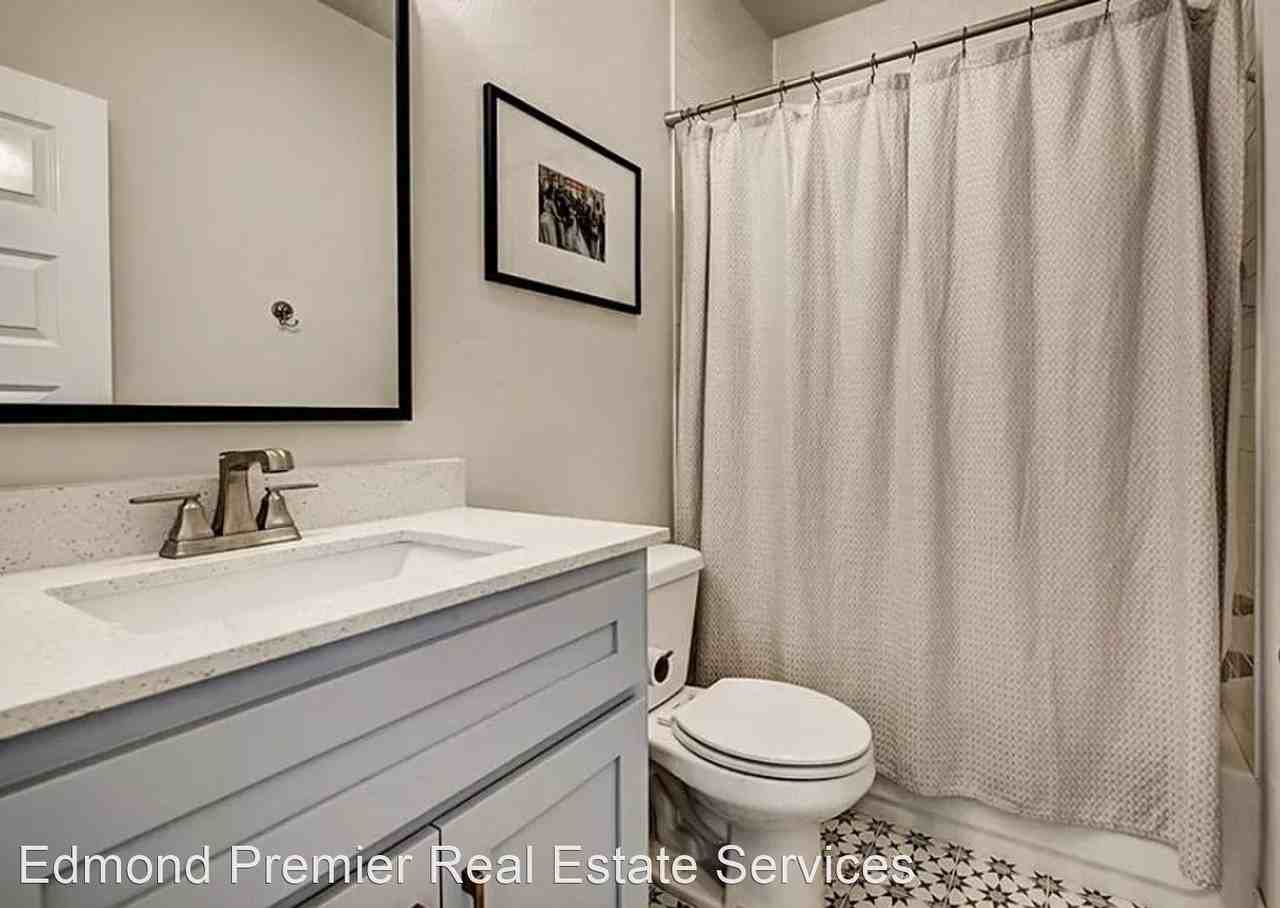 10421 Salt Fork Dr - Photo 3 of 17