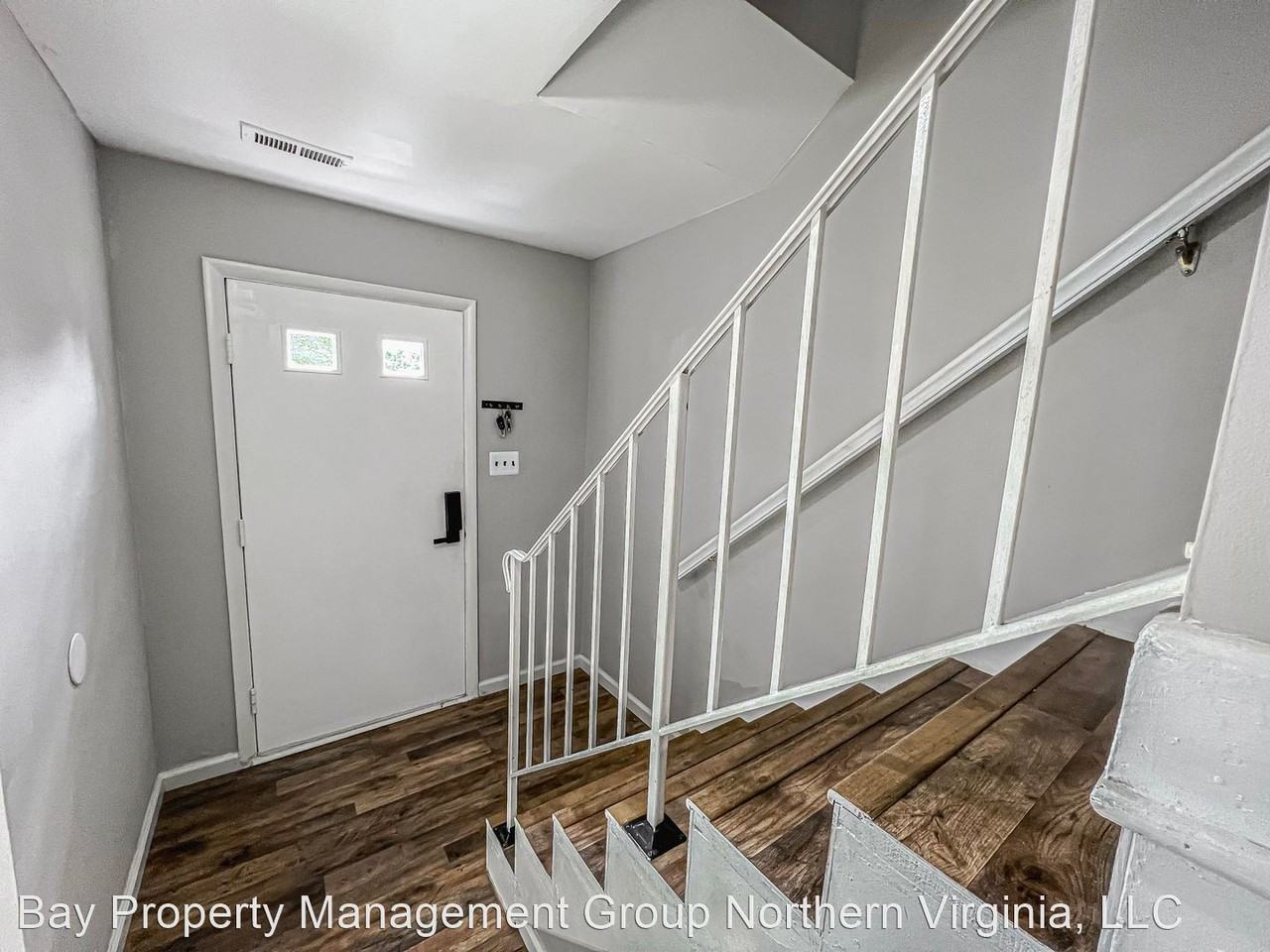 8452 Sandstone Way - Photo 2 of 39