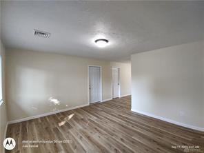 2148 Tennessee Dr - Photo 3 of 24