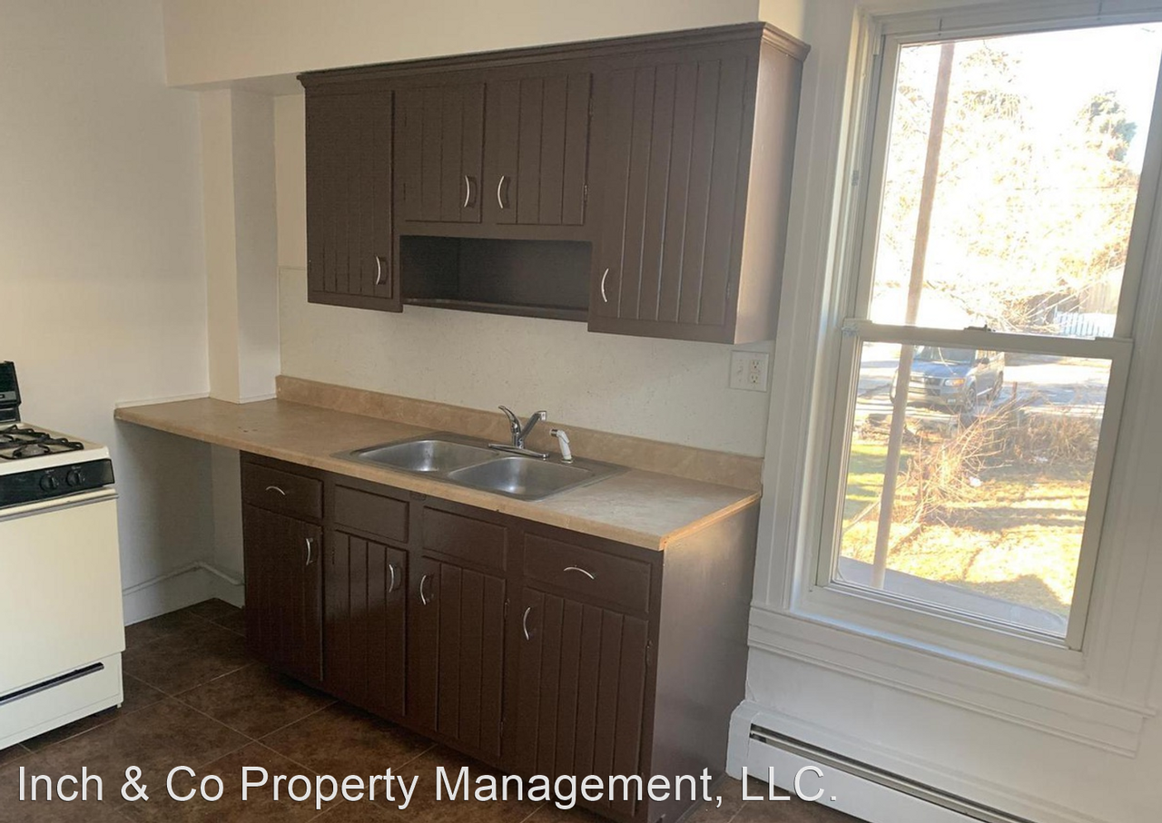 667 E Philadelphia St - Photo 3 of 13