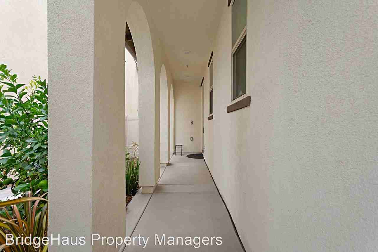1769 Carol Lee Ln - Photo 3 of 33