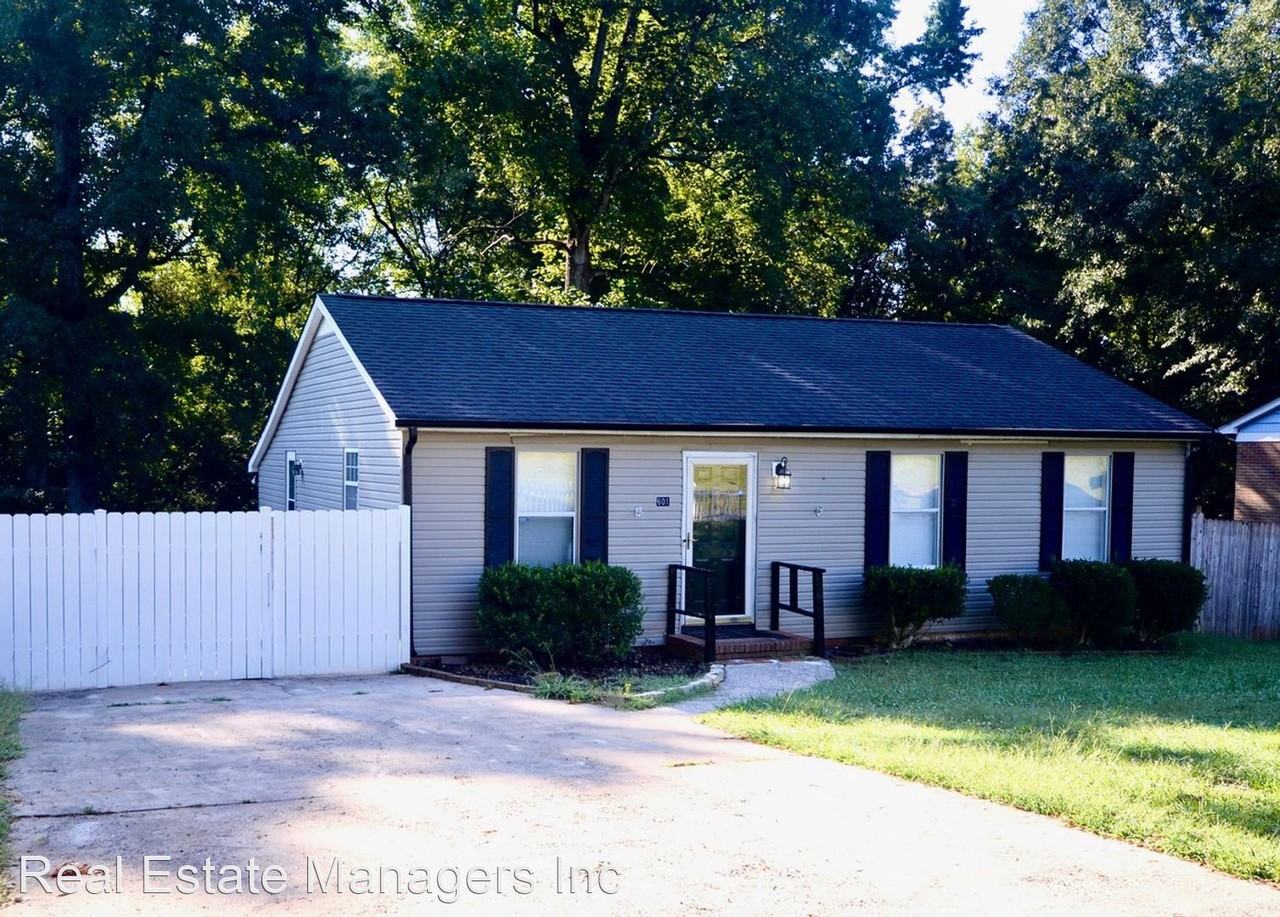 601 Echo Cove Ln - Photo 2 of 15