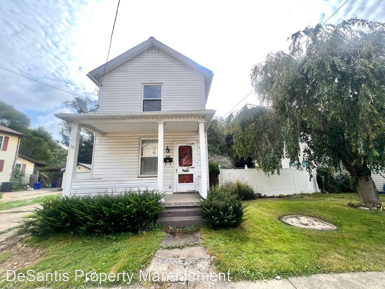 737 Grove Ave - Photo 2 of 20