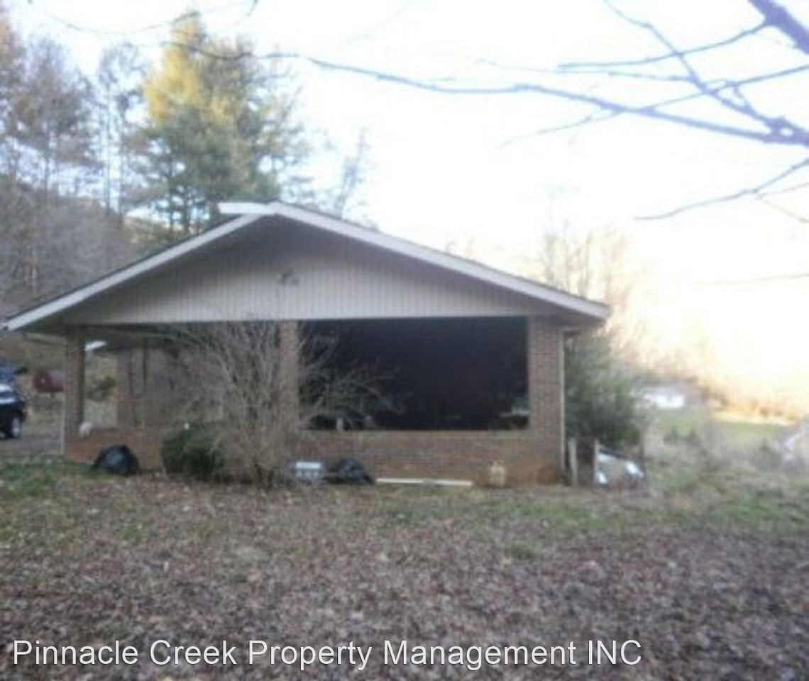 103 Cypress Ln - Photo 2 of 6