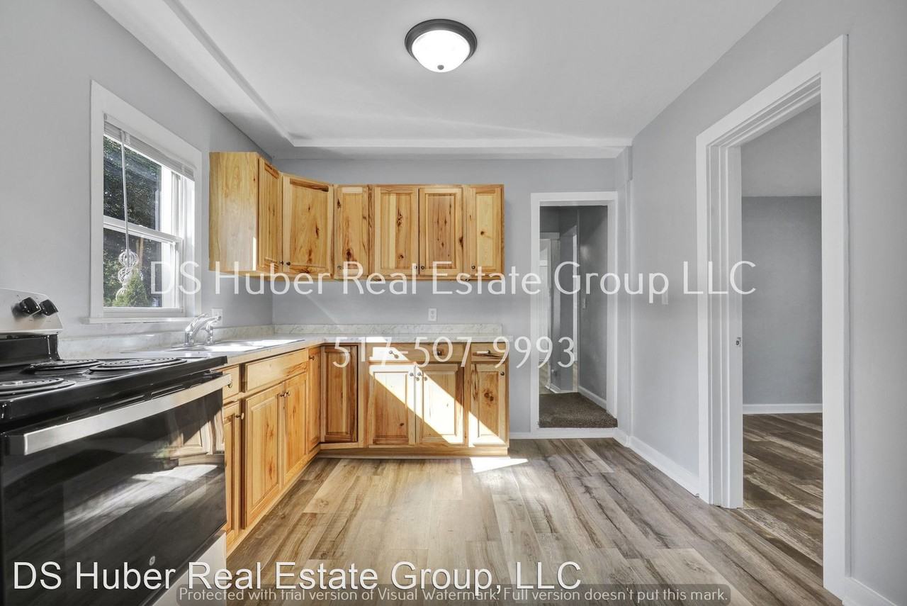 211 W Barnes Ave - Photo 2 of 23