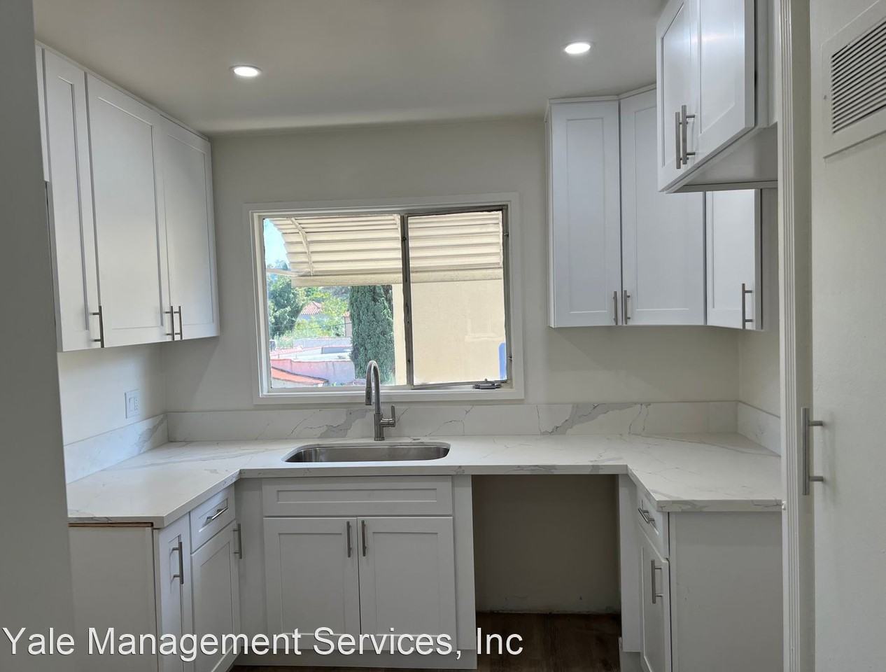 3494 Rowena Avenue Apartments 3494 Rowena Ave, Los Angeles, CA 90027