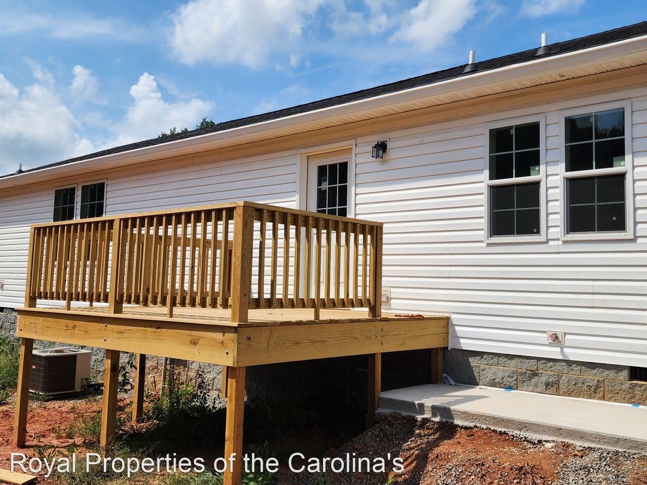 1394 Jay Burke Rd - Photo 3 of 7