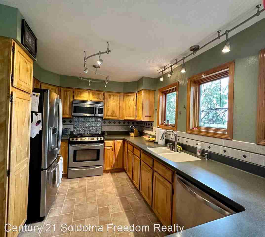 1500 Barabara Dr - Photo 3 of 27