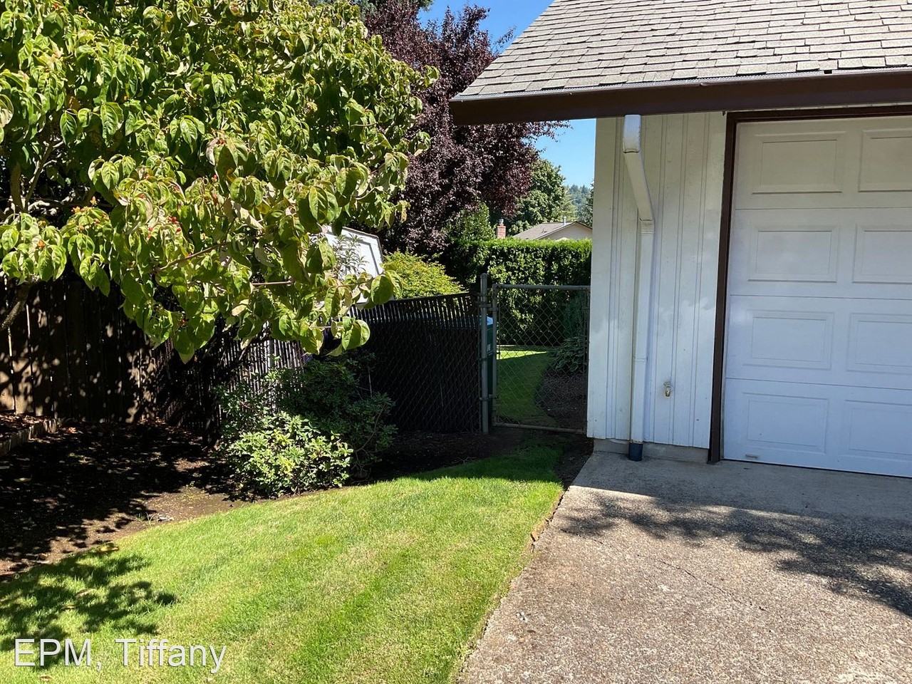 3121 Sw 23rd St - Photo 2 of 28