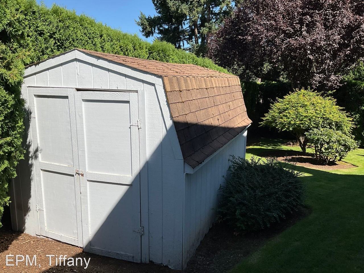 3121 Sw 23rd St - Photo 3 of 28