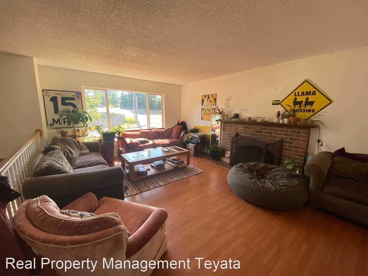 2501 Crestline Dr - Photo 2 of 29