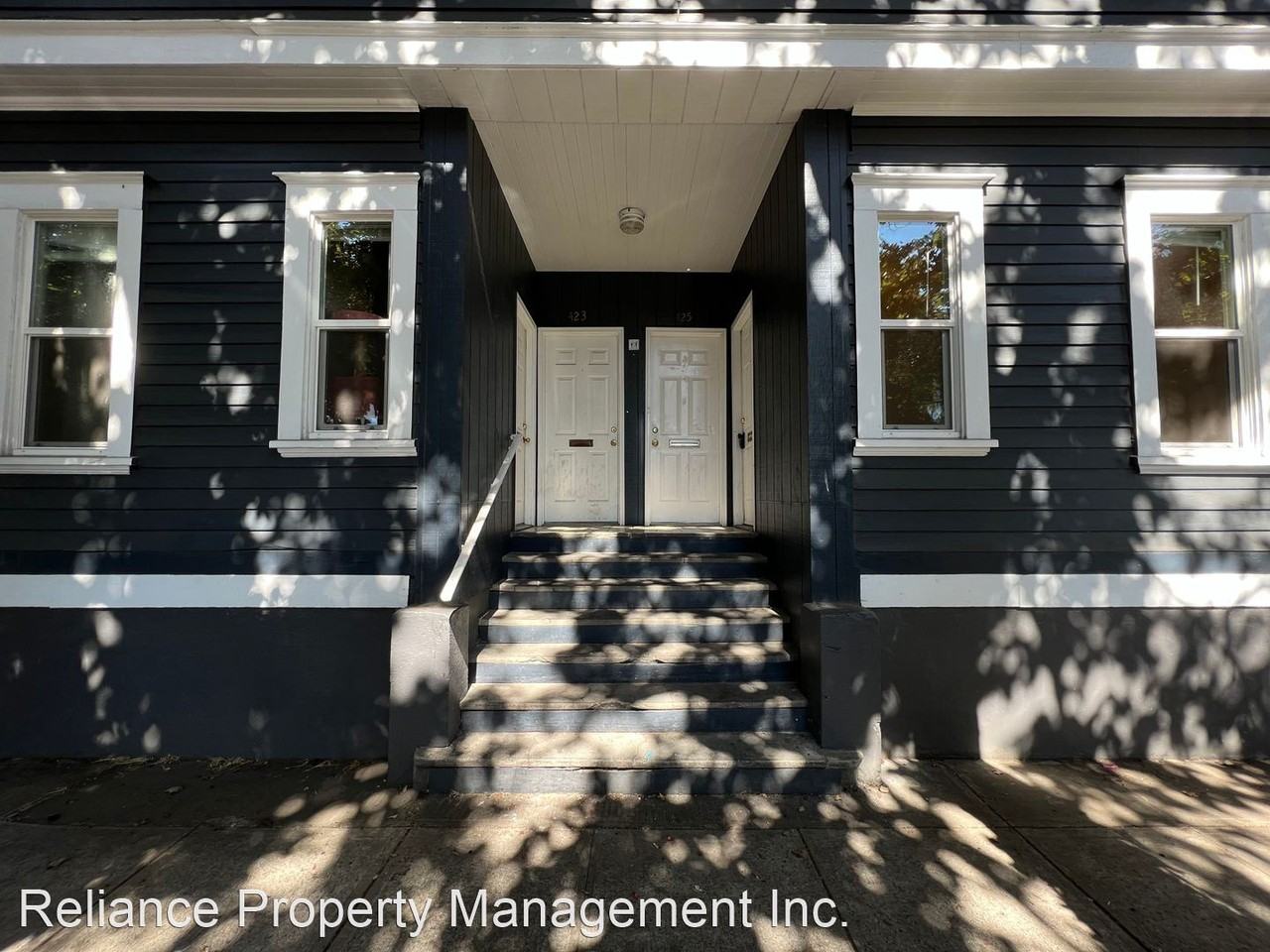 421-427 NE Schuyler St. - Photo 2 of 36