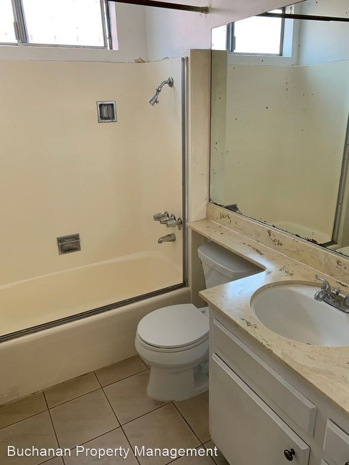 4079 42nd Street - Photo 2 of 10