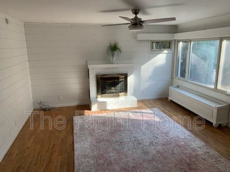 8334 Izard Street - Photo 4 of 19