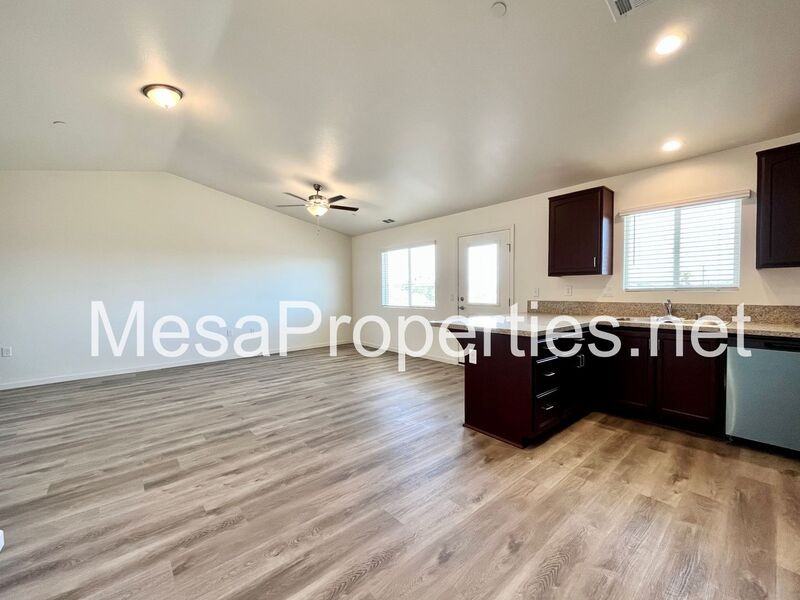 9550 Tamarisk Ave #156 - Photo 5 of 27