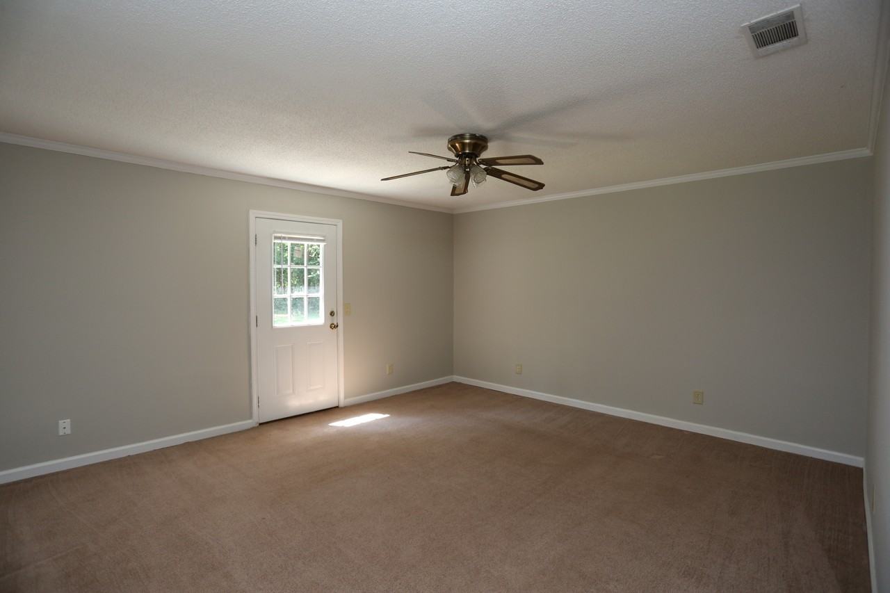 226B Courtney Way - Photo 5 of 13