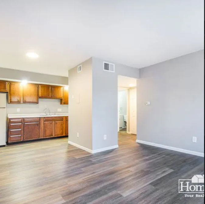 1265 Kinyon St - Photo 2 of 7