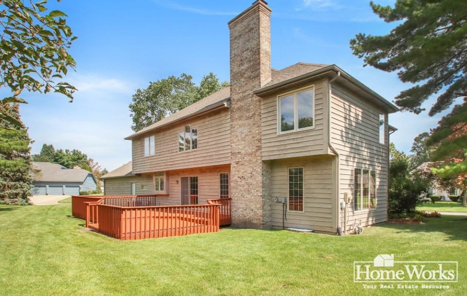 15819 Fair Banks Ct - Photo 2 of 18