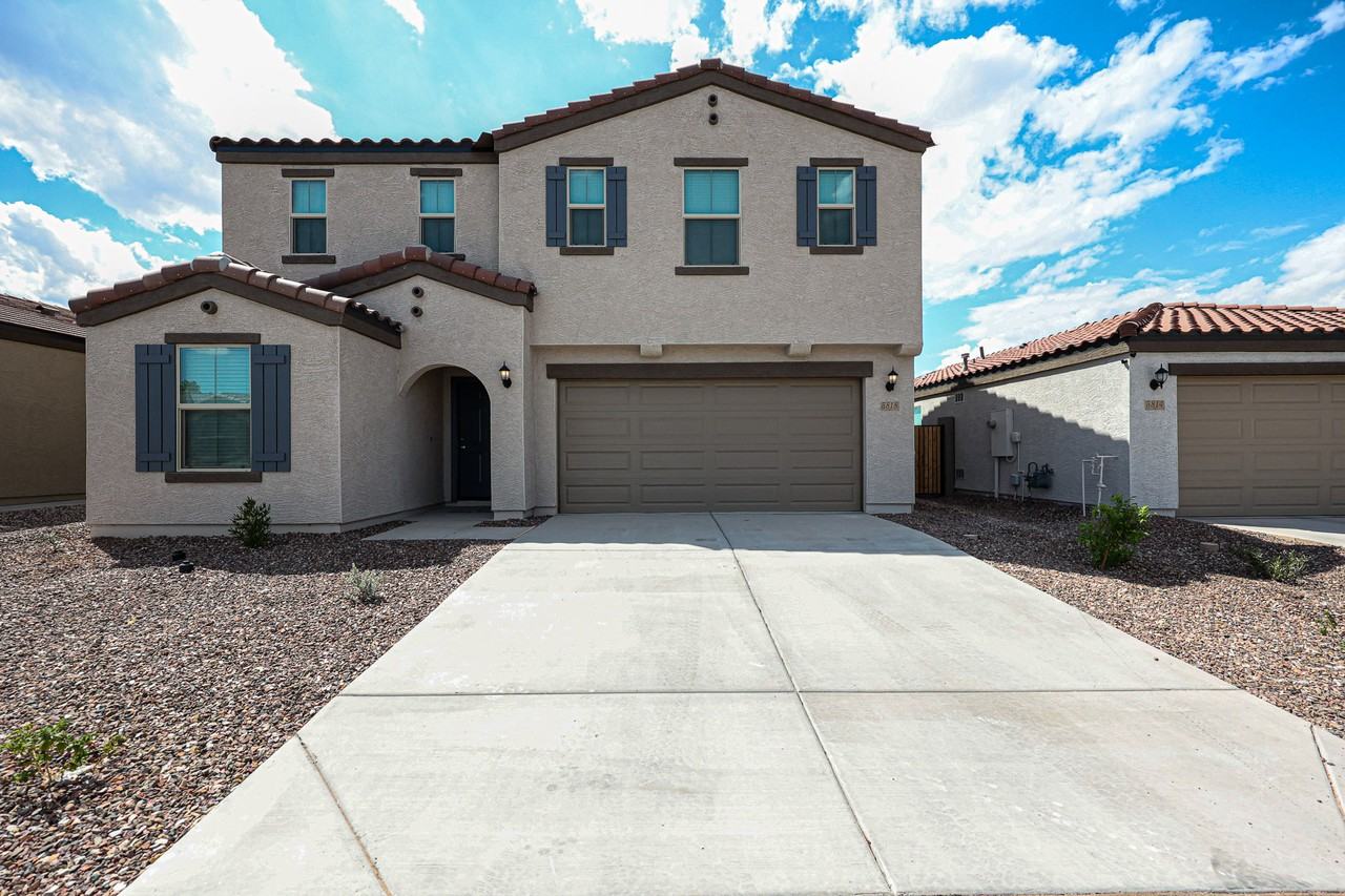 5818 S 23rd Dr - Photo 2 of 32