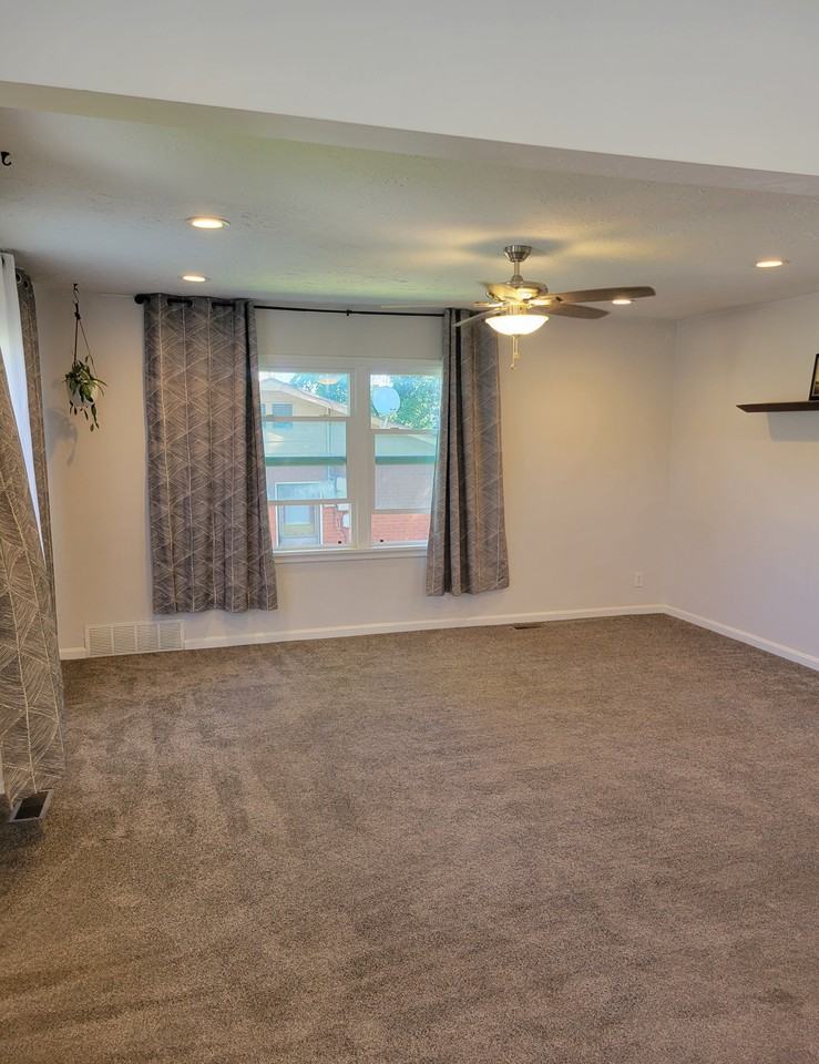 4108 Madison Ave - Photo 5 of 16