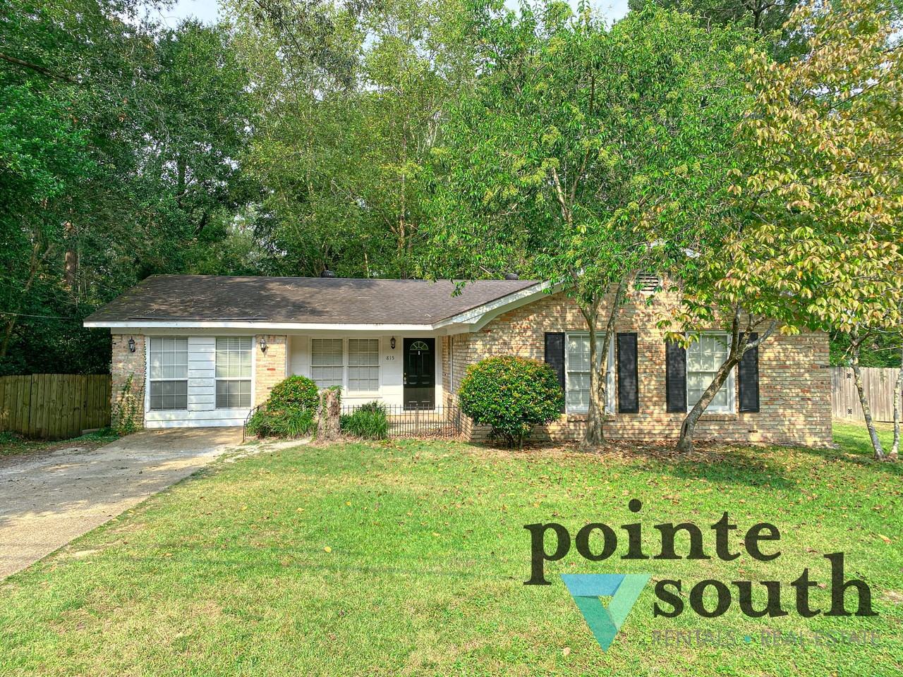 815 Nassau Dr - Photo 2 of 17