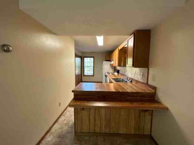 101-127 Weatheridge Dr - Photo 3 of 12