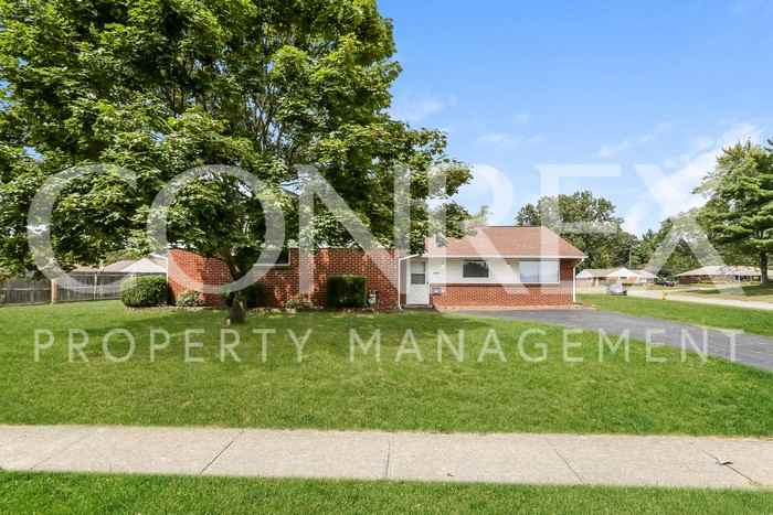 6260 Roselawn Ave - Photo 2 of 13