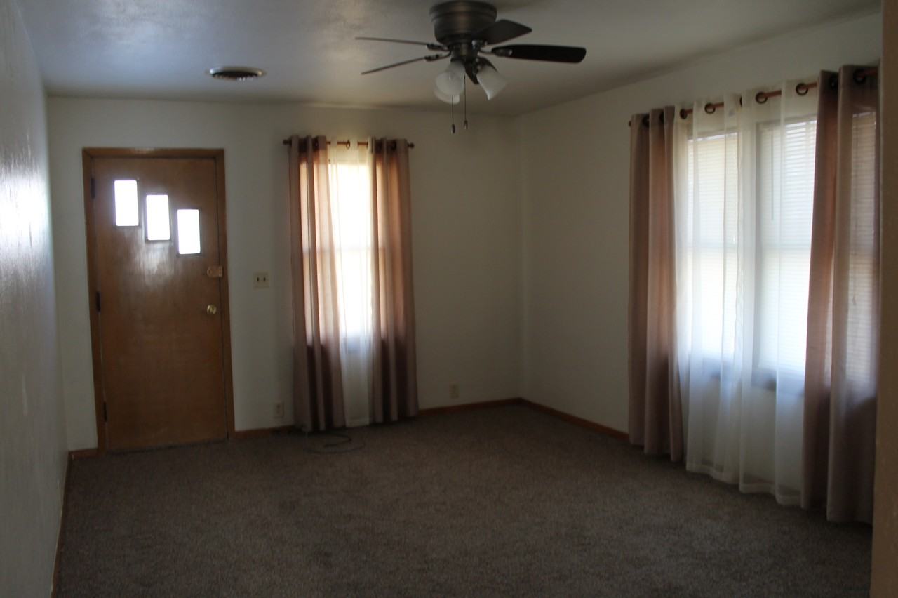 410 Bedford Rd - Photo 2 of 6