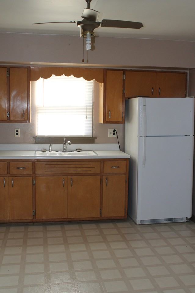 410 Bedford Rd - Photo 3 of 6