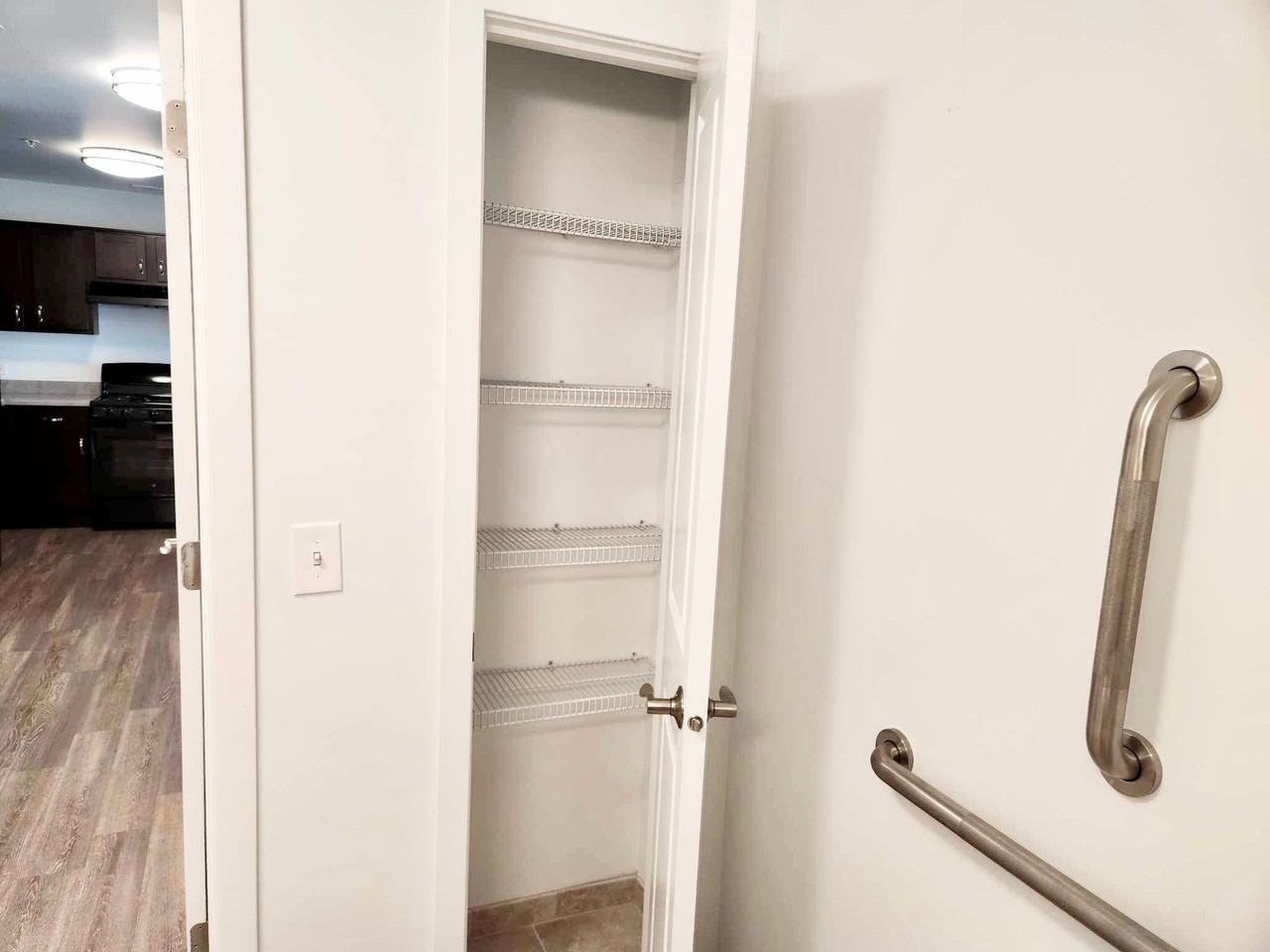 Oak Field Place - Photo 7 of 19