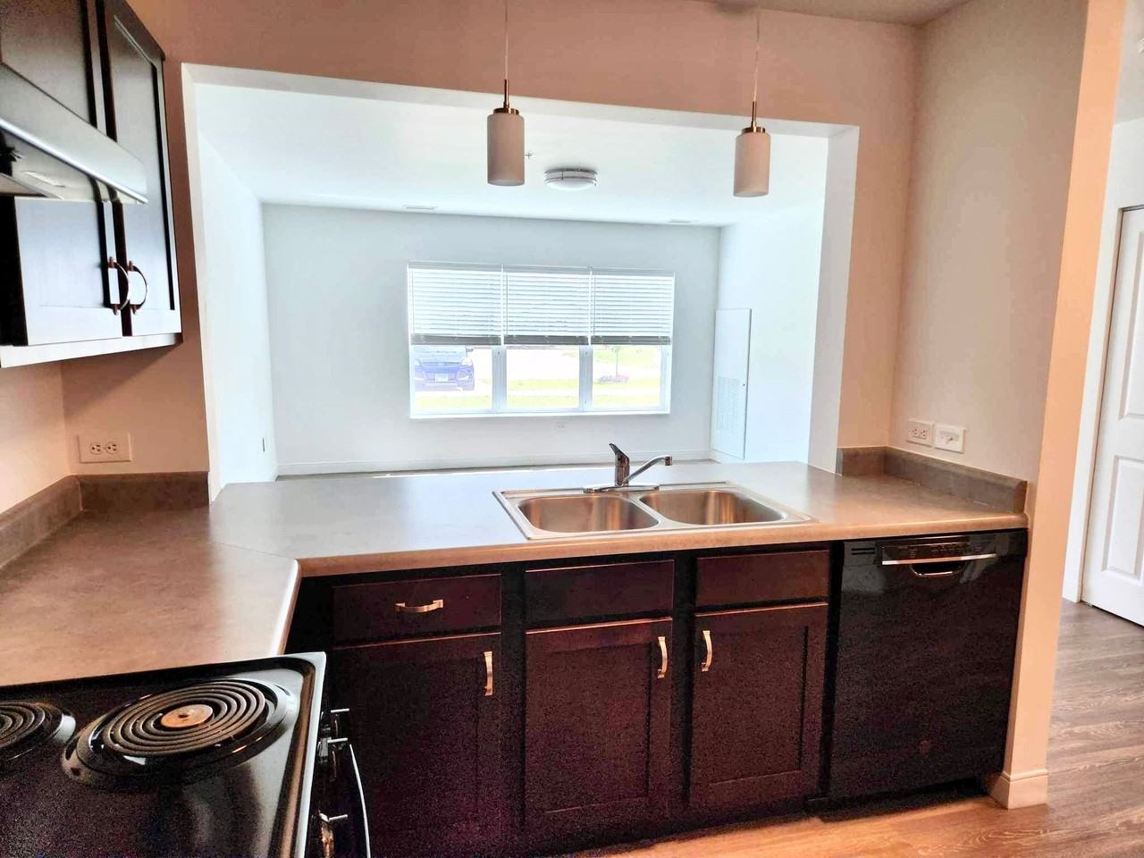 Oak Field Place - Photo 2 of 19