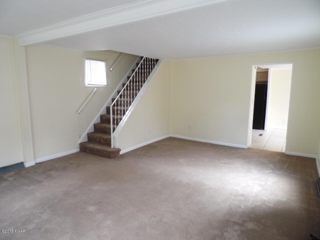 108 Mott St - Photo 2 of 12