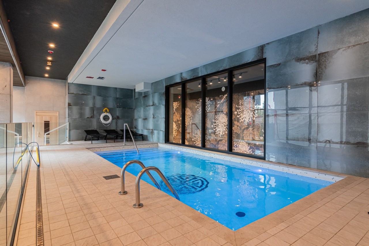 1700 Boulevard Angrignon, Montréal, QC H8N 0J2, CAN unit