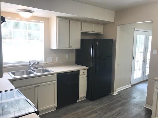 112 4th Street - Photo 3 of 13