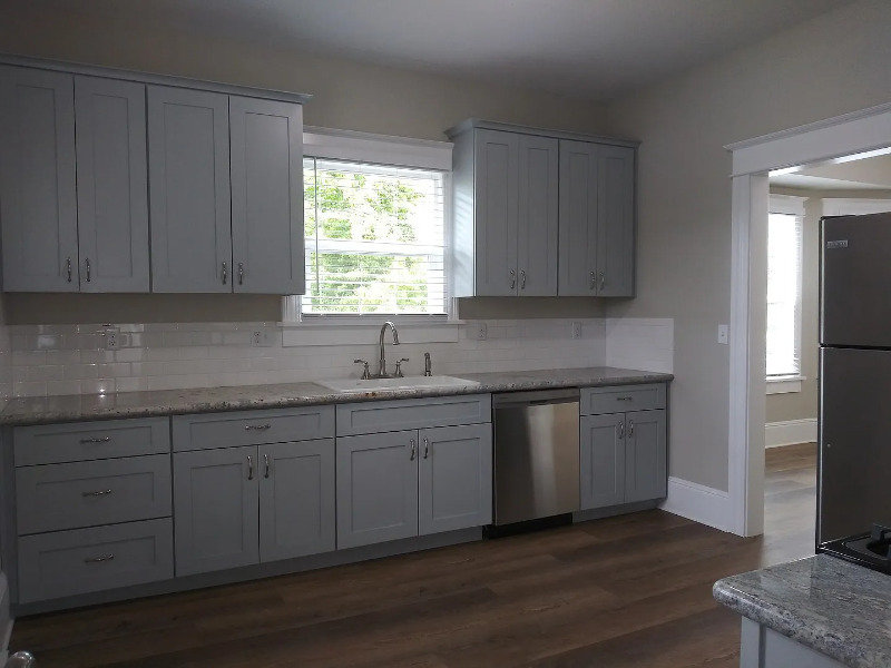 1605 Se 12th Ave - Photo 3 of 9